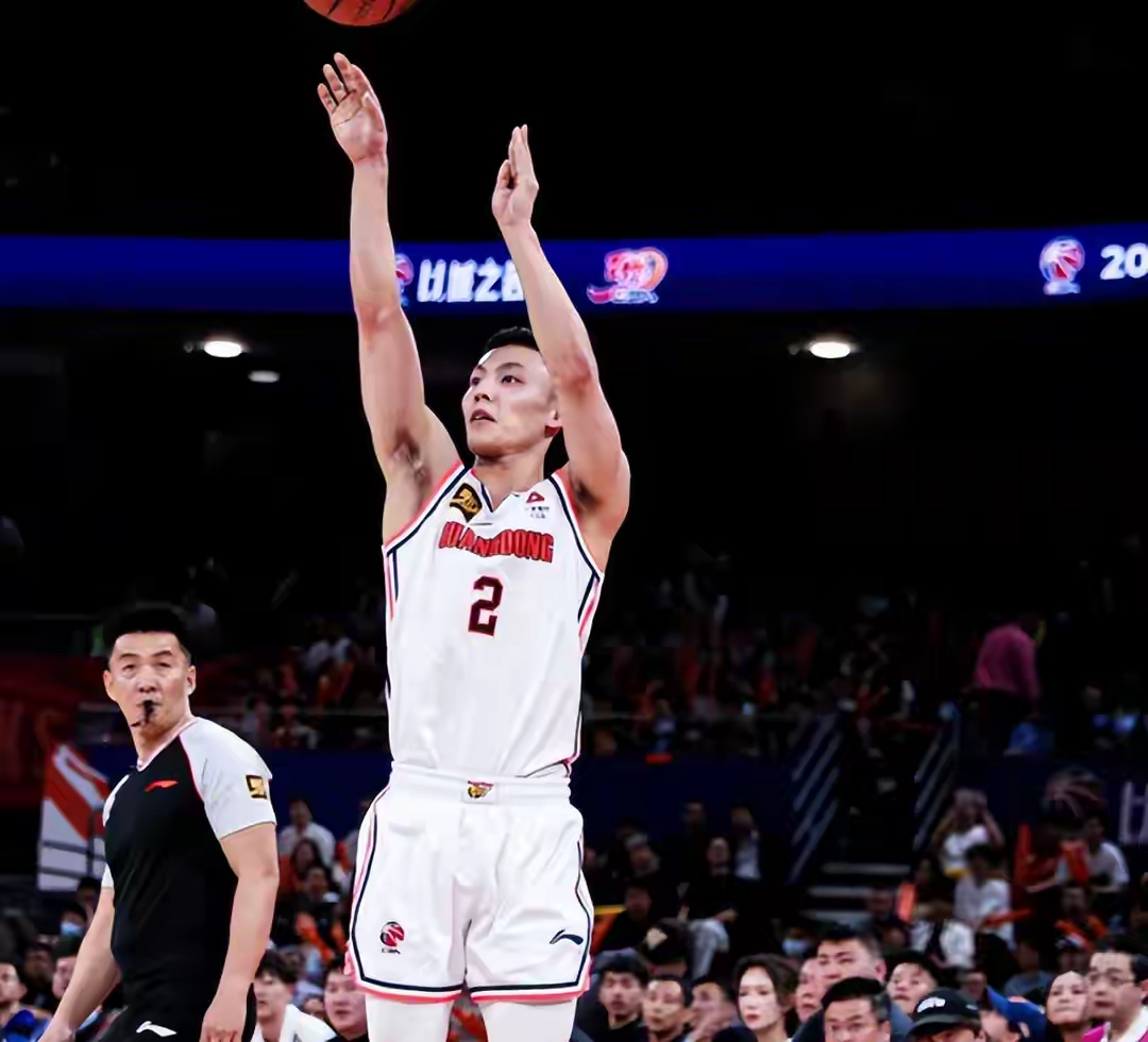 金年会亚洲首选-CBA季后赛冲刺阶段再迎强敌；里尔遗憾出局；主帅态度——悬念犹存；球队文化再被提及的简单介绍