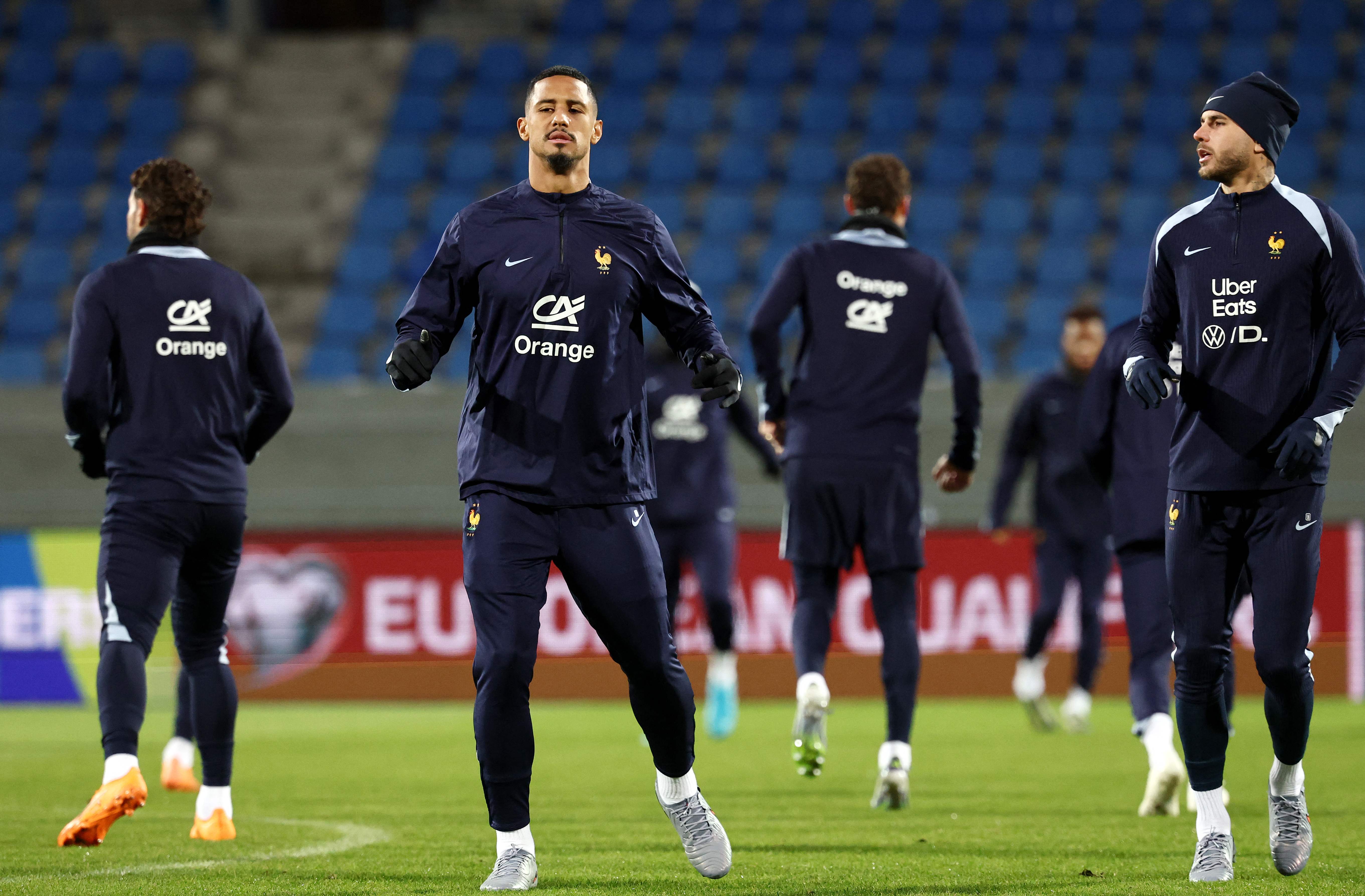 今年会真人游戏-北京国安训练开放日，国际比赛日迎来里程碑引欢呼，法国杯在即，训练强度明显提升的简单介绍